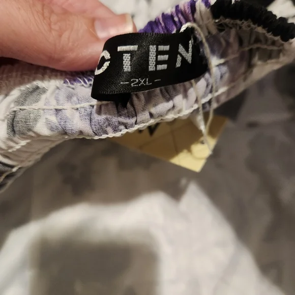 Women's 2XL Halter Style Floral Print Mini Dress - Picture 12 of 16